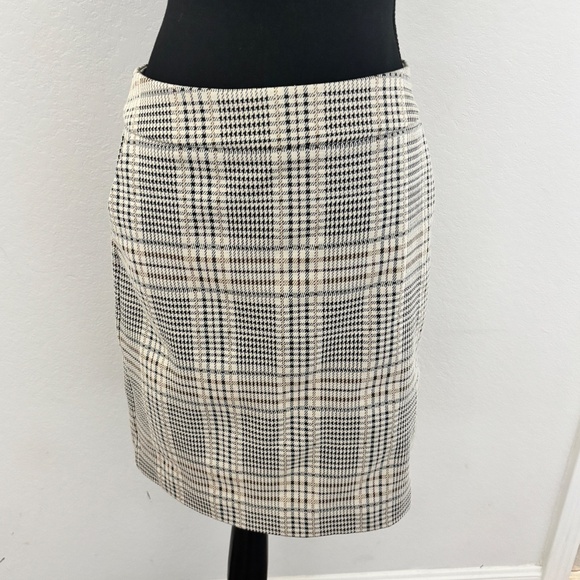 CAbi - Travel Jacket & Skirt Set - Picture 7 of 16